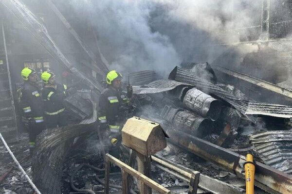 رسانه محلی: تصاویر بیشتر از سقوط هلیکوپتر در درچه، استان اصفهان، که منجر به کشته شدن چهار نفر شد - اسپوتنیک ایران  