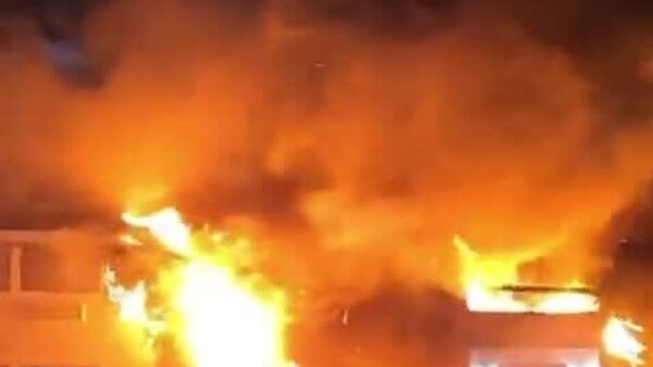 گزارش: آتش‌سوزی عظیمی هتلی را در ایالت ویسکانسین، ایالات متحده آمریکا فرا گرفت - اسپوتنیک ایران  