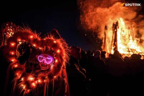 چشمگیرترین رویدادهای هفته از نگاه تصویراز 21 تا 27 فوریه چشمگیرترین رویدادهای هفته از نگاه تصویراز 21 تا 27 فوریه - اسپوتنیک ایران