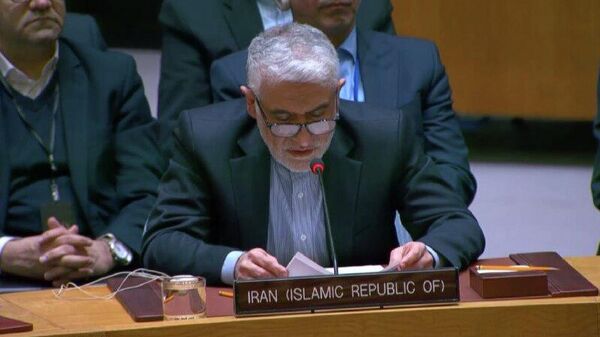 نماینده ایران: ما از فدراسیون روسیه و چین به خاطر حمایتشان در تشکیل این جلسه اضطراری صمیمانه تشکر می‌کنیم - اسپوتنیک ایران  