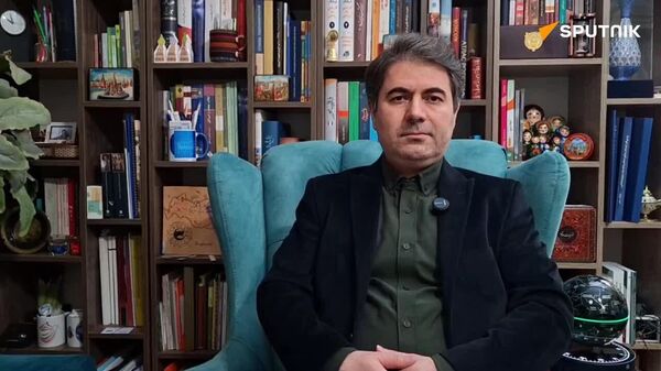 کارشناس: فاشیسم نوین علیه ملت ایران کنار هم قرار گرفته است - اسپوتنیک ایران  