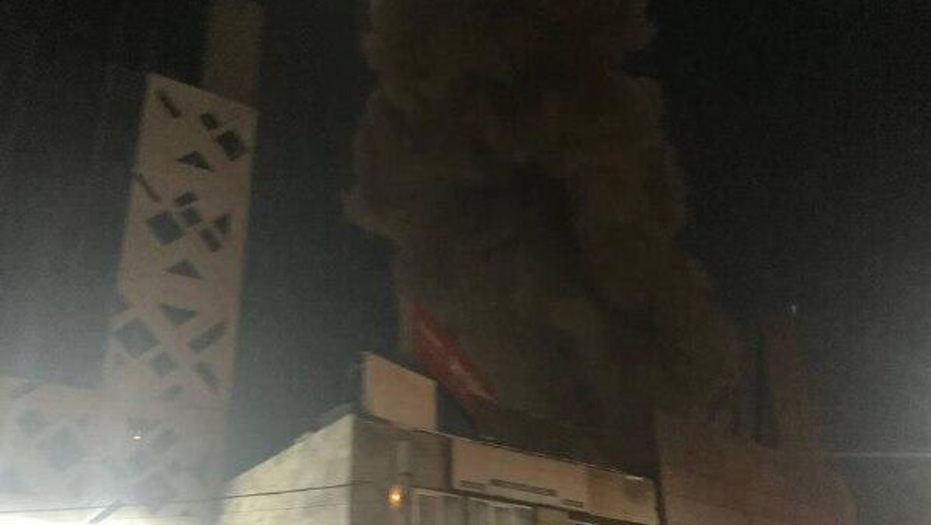 وقوع 2 انفجار در اطراف محوطه صداوسیما وقوع 2 انفجار در اطراف محوطه صداوسیما - اسپوتنیک ایران , 1920, 03.03.2026