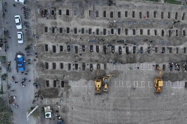 تصاویر جدید از دانش آموزان در مدرسه میناب که در حملات اسرائیل آمریکا کشته شدند - اسپوتنیک ایران  