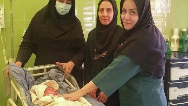 هنوز هم لحظات زیبا و امیدبخش وجود دارد؛ تولد 41 نوزاد؛ نمادی از امید و آرزوی زندگی - اسپوتنیک ایران  