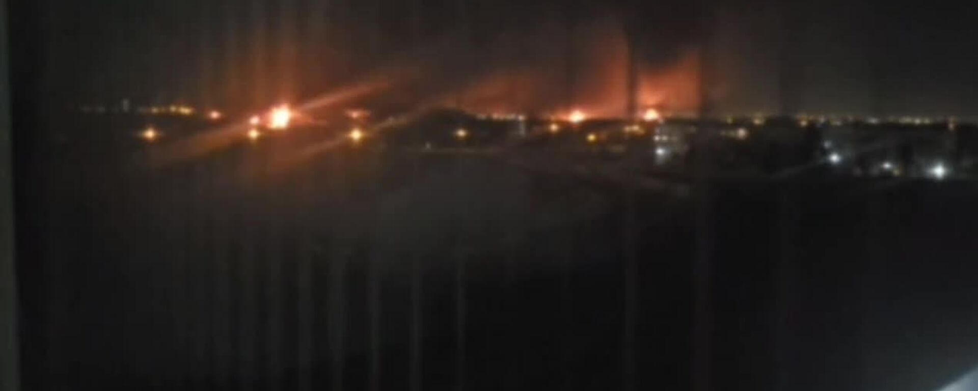 ویدیویی از انفجارهای امشب تهران در حوالی فرودگاه مهرآباد - اسپوتنیک ایران  , 1920, 07.03.2026