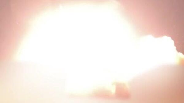 لحظه شلیک موشک‌های موج بیست و چهارم عملیات وعده صادق 4 ایران - اسپوتنیک ایران  