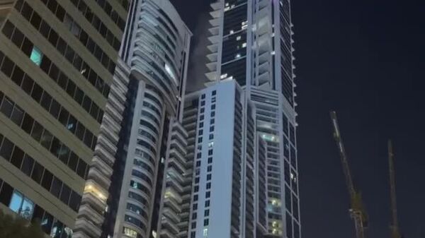 یک پهپاد ایرانی به آسمان‌خراش 90 طبقه مارینا در دبی برخورد کرد - اسپوتنیک ایران  