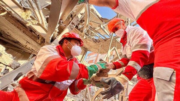 در میان آوار و ترس کودکان - اسپوتنیک ایران  