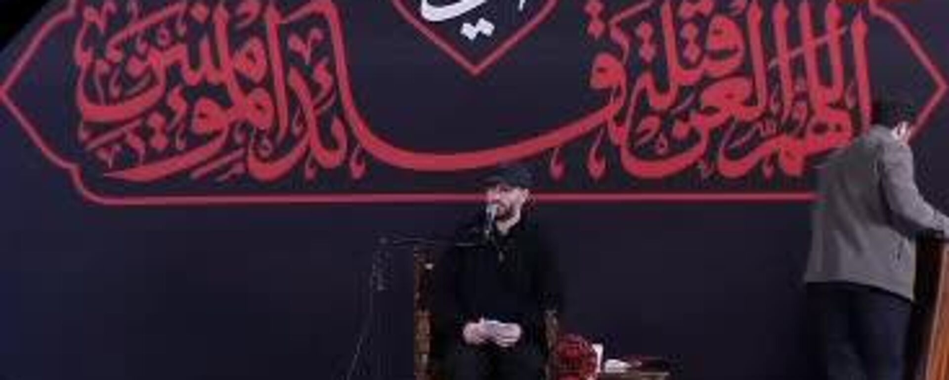 لحظه اعلام آیتالله مجتبی خامنهای به عنوان سومین رهبر انقلاب در میدان ونک تهران لحظه اعلام آیتالله مجتبی خامنهای به عنوان سومین رهبر انقلاب در میدان ونک تهران - اسپوتنیک ایران , 1920, 09.03.2026