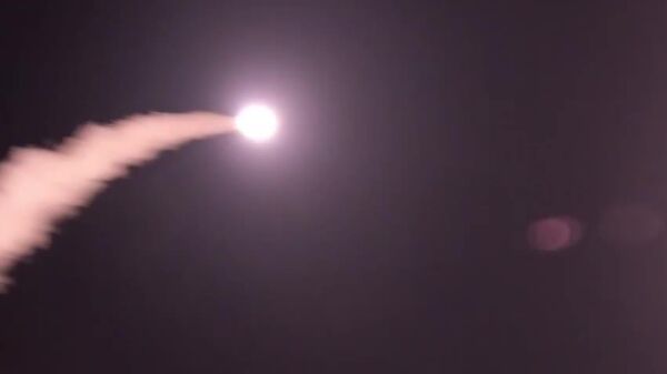 لحظه شلیک موشک‌های موج 44 عملیات وعده‌صادق 4 با رمز یا صادق الوعد - اسپوتنیک ایران  