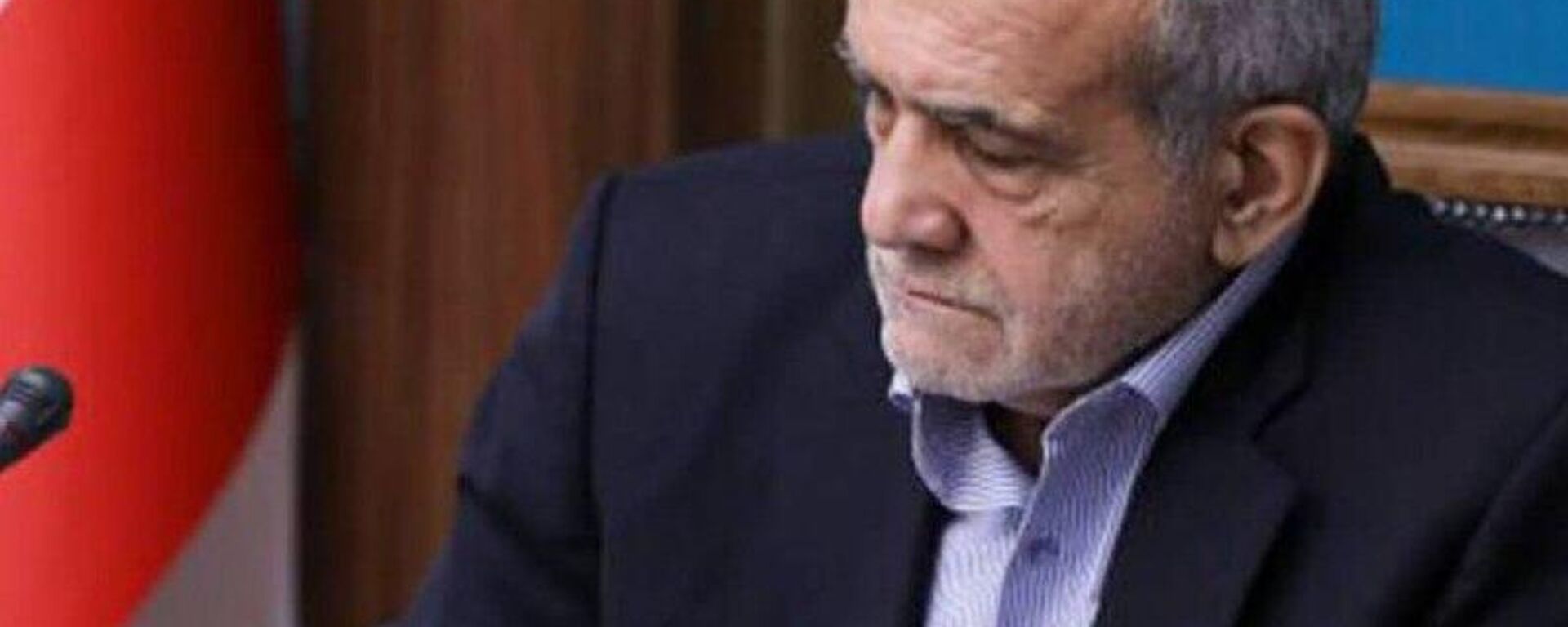 رئیس جمهور ایران در گفتگو با مکرون گفت که در مقابله با متجاوزان تردید نداریم - اسپوتنیک ایران  , 1920, 16.03.2026