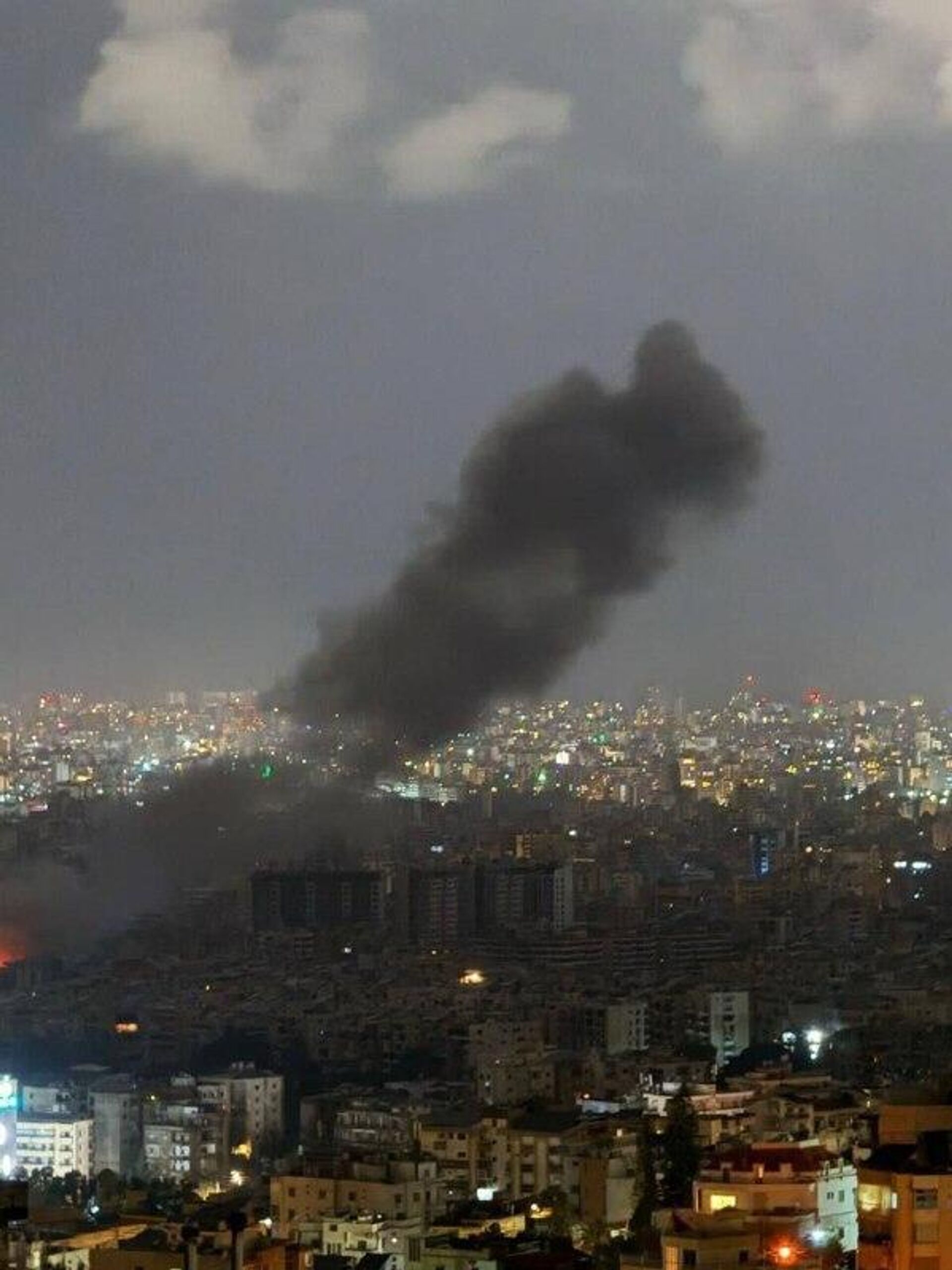 ارتش اسرائیل از حمله به زیرساخت‌های حزب‌الله در بیروت خبر داد - اسپوتنیک ایران  , 1920, 16.03.2026