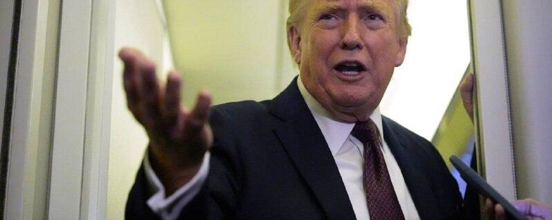 ترامپ گفت که آمریکا امروز به سه مرکز تولید موشک و پهپاد ایران حمله کرد - اسپوتنیک ایران  , 1920, 16.03.2026