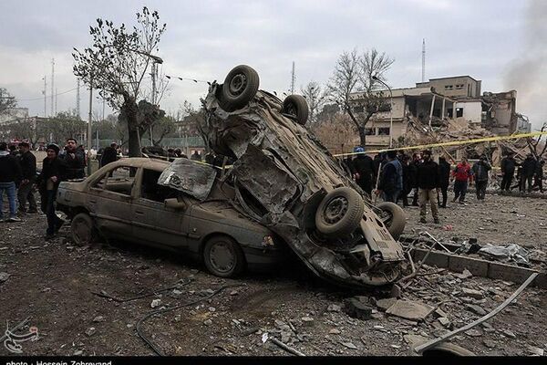 تبعات حملات آمریکا و اسرائیل به محدوده میدان شهدای تهران - اسپوتنیک ایران  