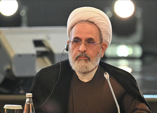 Ayatollah Alireza Arafi, head of Iran’s religious seminaries, member of the Guardian Council, and vice chairman of the Assembly of Experts.
 - اسپوتنیک ایران  