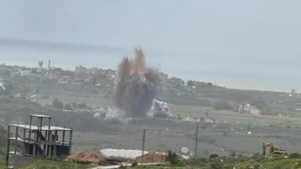 اسرائیل پل «القاسمیه» در جنوب لبنان را منهدم کرد - اسپوتنیک ایران  