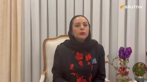 خبرنگار اسپوتنیک: خبر پراکنی درباره مذاکرات آمریکا-ایران صرفا یک شایعه احساسی برای کنترل قیمت ها باشد، چرا که از لحظه بیان این سخنان، حامل های انرژی سقوط قیمت داشتند - اسپوتنیک ایران  