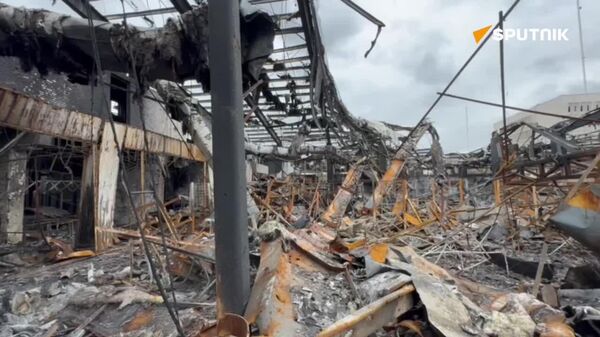 رییس جمعیت هلال احمر ایران از تخریب مناطق غیرنظامی بسیار زیادی در حملات آمریکا-اسرائیل خبر داد - اسپوتنیک ایران  