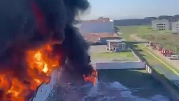 آتش‌سوزی ناشی از اصابت پهپاد به اربیل - اسپوتنیک ایران  