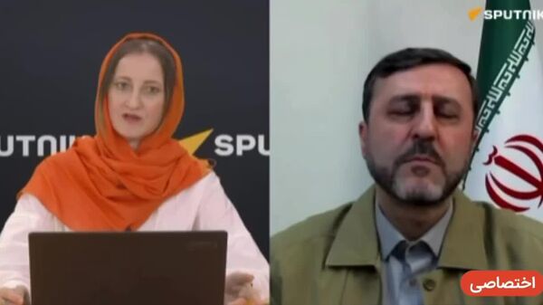 غریب آبادی به اسپوتنیک: ایران به زودی عوارض عبور کشتی‌ها از هرمز را تعیین خواهد کرد - اسپوتنیک ایران  