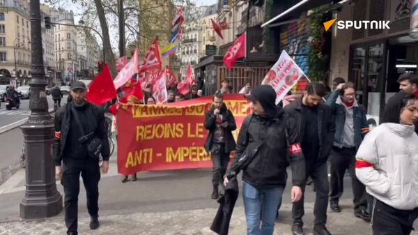 تظاهرات در پاریس در محکومیت اقدامات ناتو - اسپوتنیک ایران  