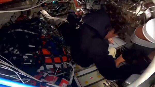 فضا، فضاست، اما ناهار طبق برنامه است - اسپوتنیک ایران  