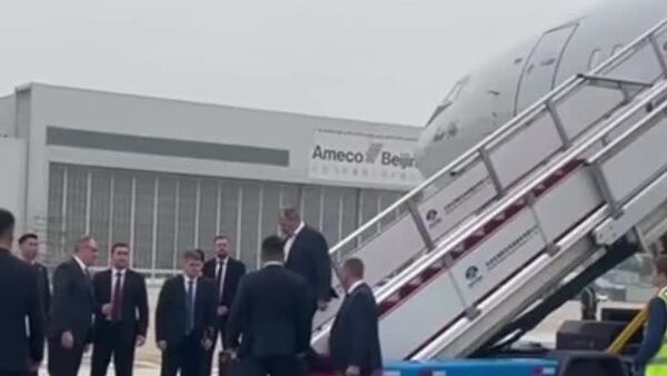 لاوروف برای یک سفر رسمی وارد چین شد - اسپوتنیک ایران  