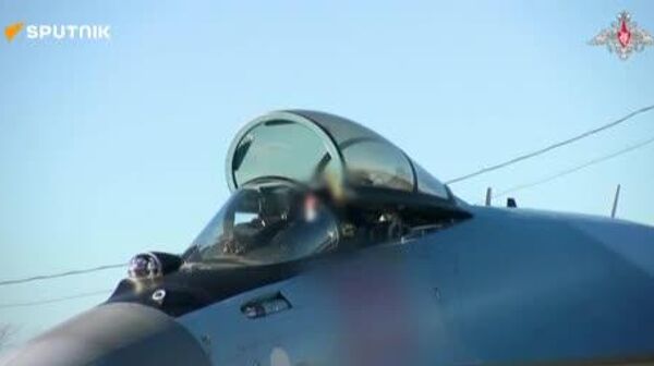 سپرهای سوخوی Su-35 ، در برابر بالگردهای تهاجمی حملات نیروهای اوکراینی و یک پایگاه موقت را در هم می‌کوبد - اسپوتنیک ایران  