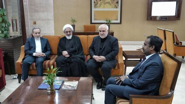 ورود وزیر خارجه ایران به دهلی نو با استقبال مقامات هندی - اسپوتنیک ایران  