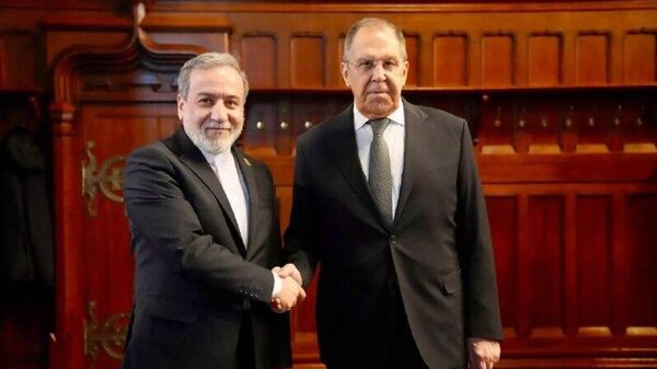 کارشناس: نزدیکی بیش از پیش تهران، مسکو و پکن میتواند موجب تغییر رفتار بسیاری از بازیگران منطقه شود - اسپوتنیک ایران  