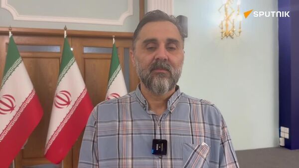 کارشناس: اکنون تمرکز مذاکرات ایران و آمریکا بر پایان جنگ است - اسپوتنیک ایران  