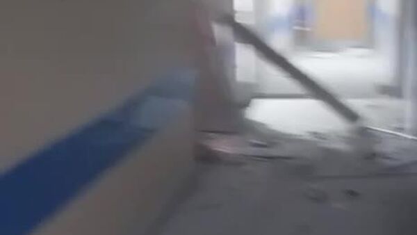 حمله هوایی اسرائیل به ساختمانی در شهر صور در جنوب لبنان، نزدیک بیمارستان جبل عامل - اسپوتنیک ایران  