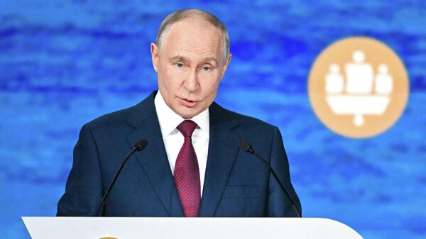 ПМЭФ-2026. Пленарное заседание - اسپوتنیک ایران  