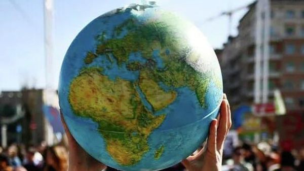 ودایع: جهان دوقطبی گذشته مرده است - اسپوتنیک ایران  