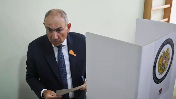 هیئت سازمان امنیت و همکاری اروپا، پاشینیان را به خاطر تهدید مخالفان پیش از انتخابات ارمنستان مورد انتقاد قرار داد - اسپوتنیک ایران  