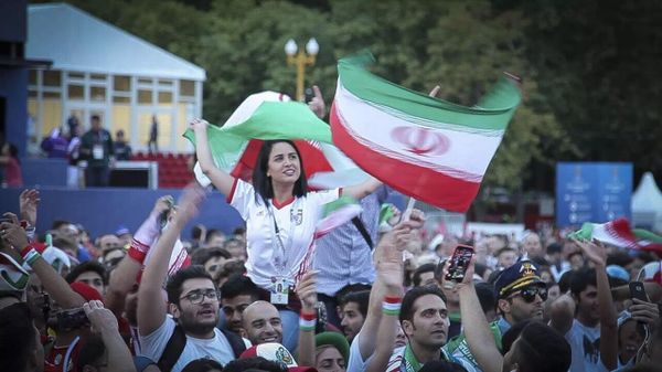 لغو سهمیه بلیت هواداران ایرانی و چالش سیاسی شدن فوتبال - اسپوتنیک ایران  