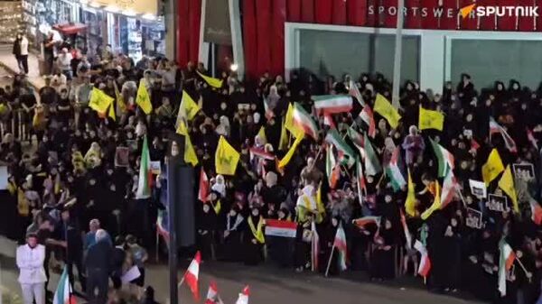برگزاری تجمع همبستگی در حومه جنوبی بیروت با شعار «مبارزه ما یکی است - اسپوتنیک ایران  