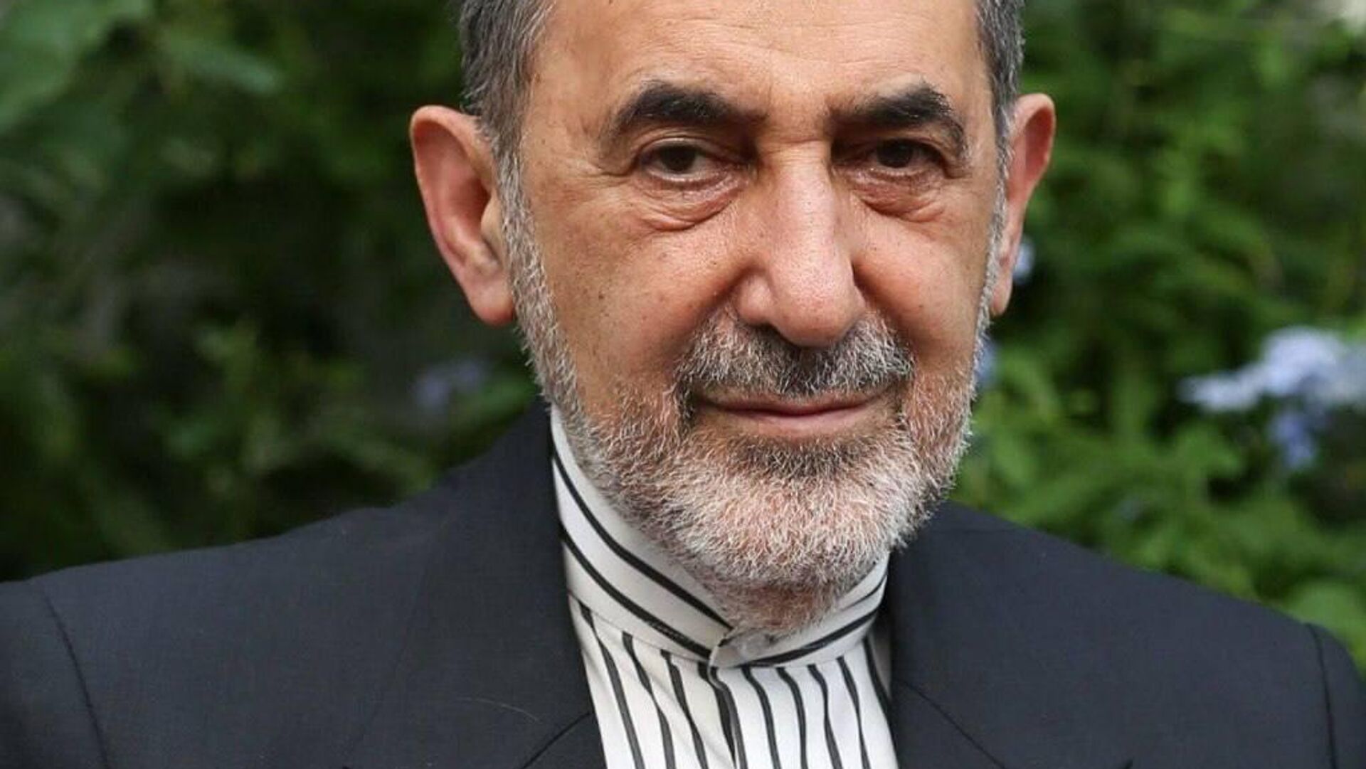 مشاور رهبر ایران: ساعت صفر فرارسیده و پرتابگرها آماده میشوند مشاور رهبر ایران: ساعت صفر فرارسیده و پرتابگرها آماده میشوند - اسپوتنیک ایران , 1920, 14.06.2026