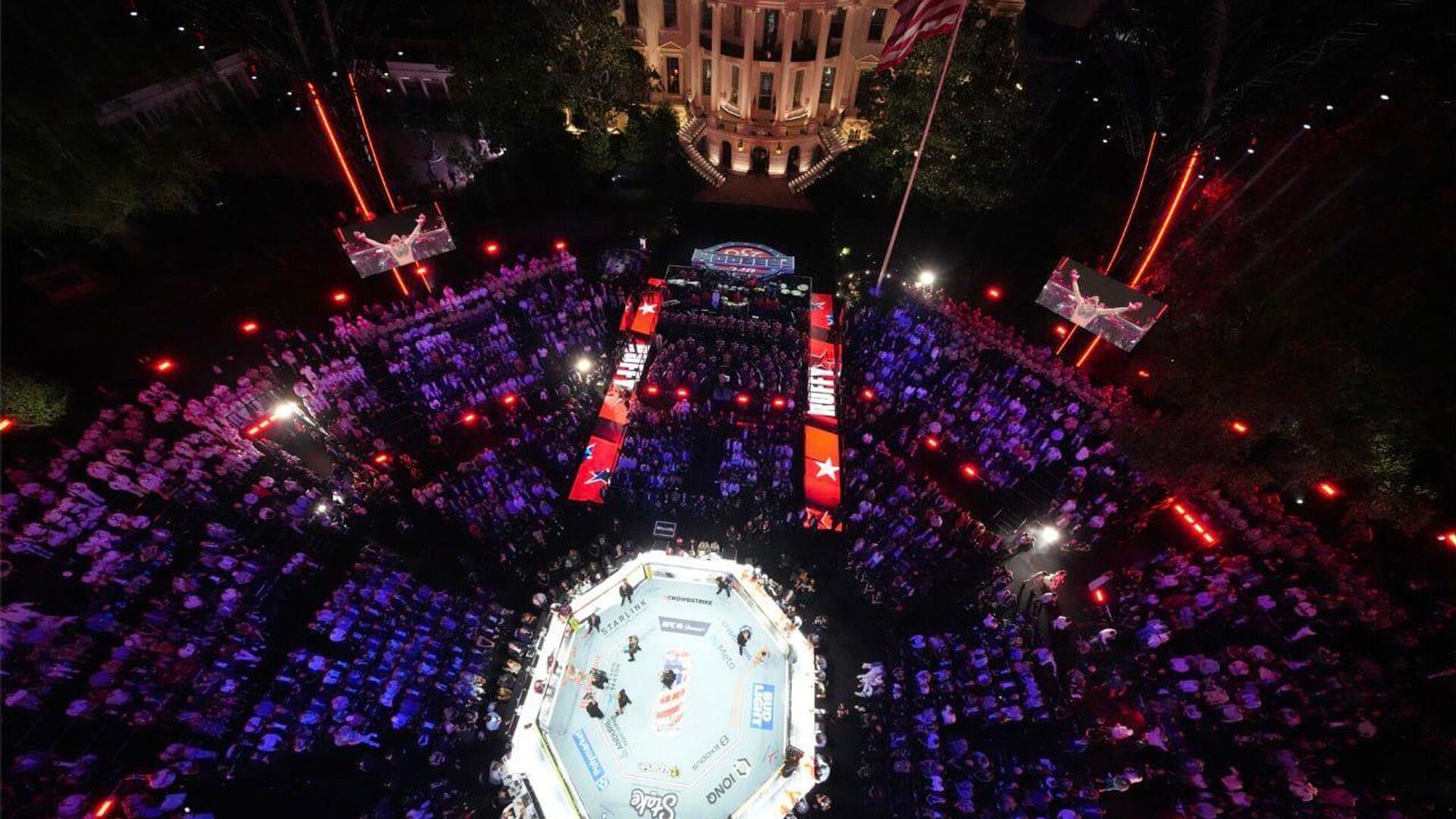 رسانه: افبیآی حمله پهپادی حامل مواد منفجره به یک رویداد UFC در نزدیکی کاخ سفید را خنثی کرد رسانه: افبیآی حمله پهپادی حامل مواد منفجره به یک رویداد UFC در نزدیکی کاخ سفید را خنثی کرد - اسپوتنیک ایران , 1920, 16.06.2026