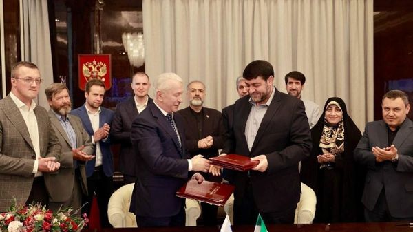 شرکت بالگردهای روسیه قرارداد خرید 21 بالگرد برای جمعیت هلال احمر ایران را امضا کرد - اسپوتنیک ایران  