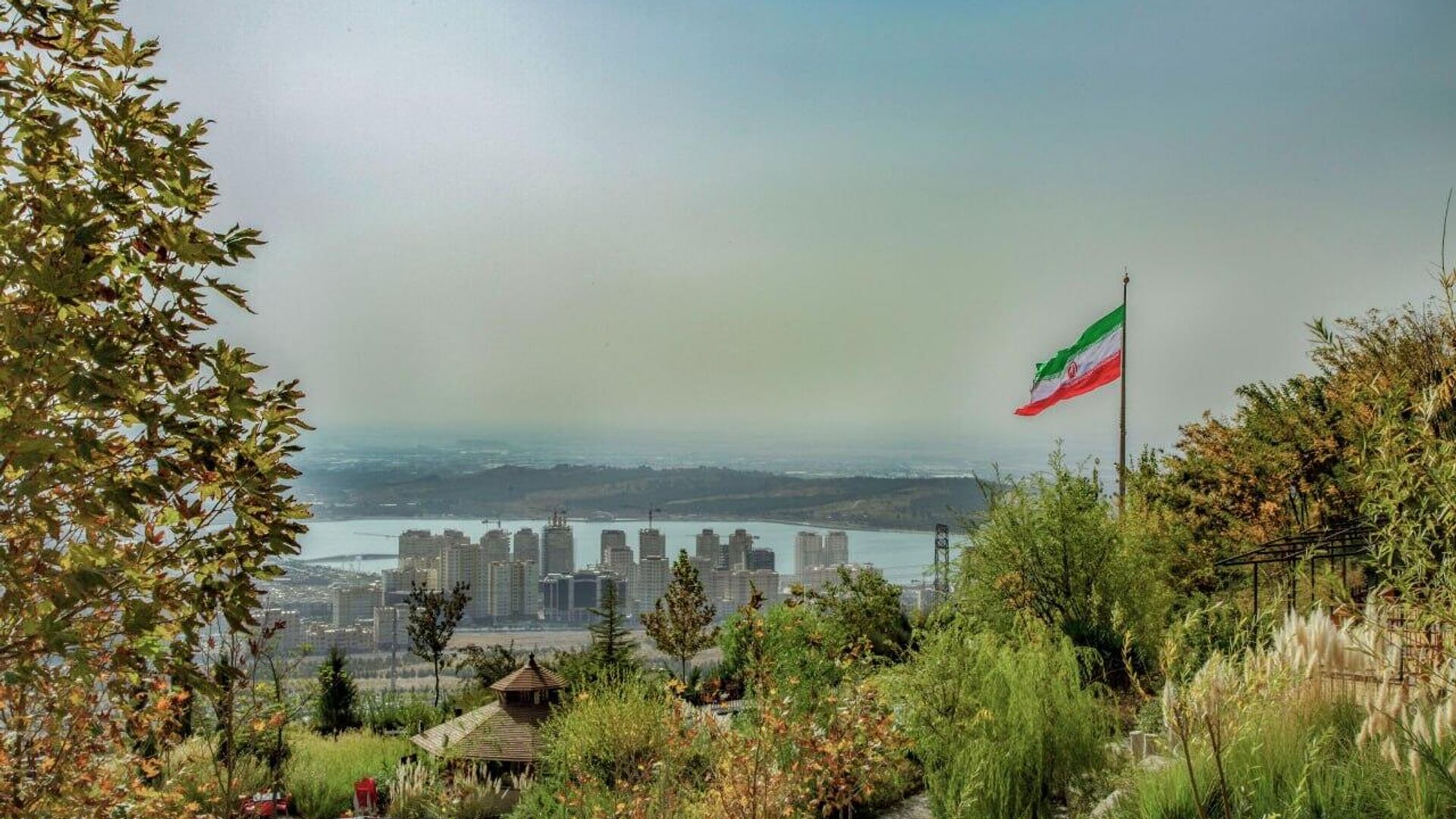 توافق ایران- آمریکا یک بازگشت کامل به برجام یا توافقی جدید و سودآور برای دولت ترامپ؟ توافق ایران- آمریکا یک بازگشت کامل به برجام یا توافقی جدید و سودآور برای دولت ترامپ؟ - اسپوتنیک ایران , 1920, 19.06.2026