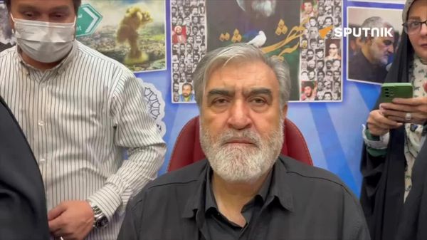 ابراهیم عزیزی به اسپوتنیک: حمله شیمیایی عراق و همپیمانانش به سردشت مورد پیگیری حقوقی قرار می گیرد - اسپوتنیک ایران  
