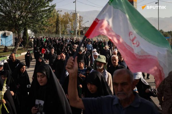 مراسم وداع با رهبر پیشین جمهوری اسلامی، 13 ام تیر ماه، مصلی تهران - اسپوتنیک ایران  