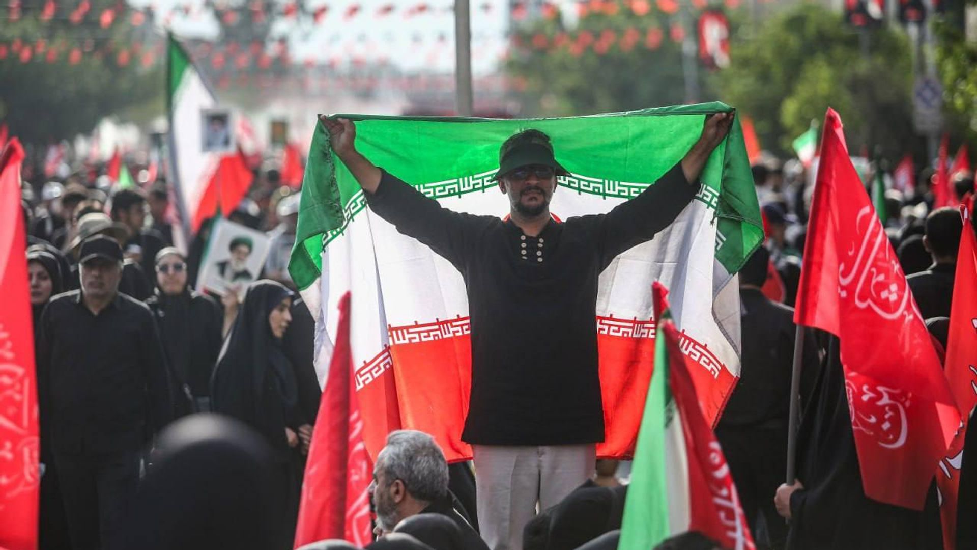 تصاویری از مراسم وداع با آیت الله خامنه ای رهبر سابق ایران در تهران تصاویری از مراسم وداع با آیت الله خامنه ای رهبر سابق ایران در تهران - اسپوتنیک ایران , 1920, 20.07.2026