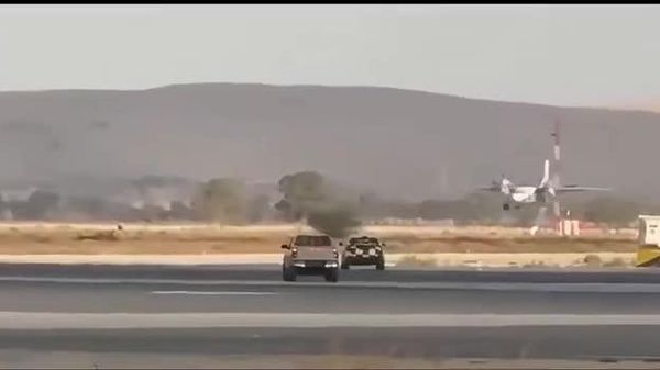 فرود اضطراری هواپیمای لیبیایی در بنغازی - اسپوتنیک ایران  