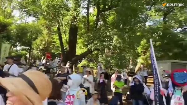 راهپیمایی ضد دولتی علیه نظامی شدن ژاپن در مرکز توکیو برگزار شد - اسپوتنیک ایران  