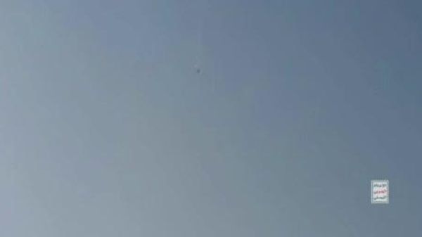 جنبش حوثیهای یمن، فیلمی منتشر کرد که ادعا میکند سرنگونی یک پهپاد «بایراکتار آکینجی» متعلق به عربستان سعودی را نشان میدهد - اسپوتنیک ایران  