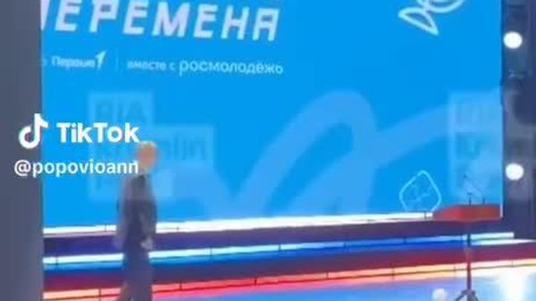 «پاس رئیسجمهور را دریافت میکنم»؛ فلشماب جدید با پوتین شبکههای اجتماعی را تسخیر کرد - اسپوتنیک ایران  