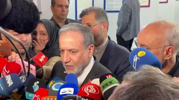 عراقچی: اکنون هیچ مذاکرهای با آمریکا نداریم/ باز شدن تنگه هرمز منوط به یک سری شرایط است - اسپوتنیک ایران  