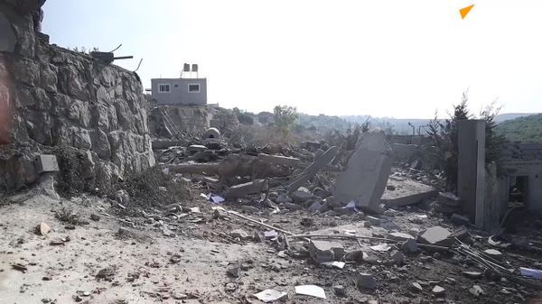 گزارشگر اسپوتنیک : حمله صبحگاهی اسرائیل به شهرک انصار لبنان؛ 7 کشته از جمله سه کودک و دو زن - اسپوتنیک ایران  